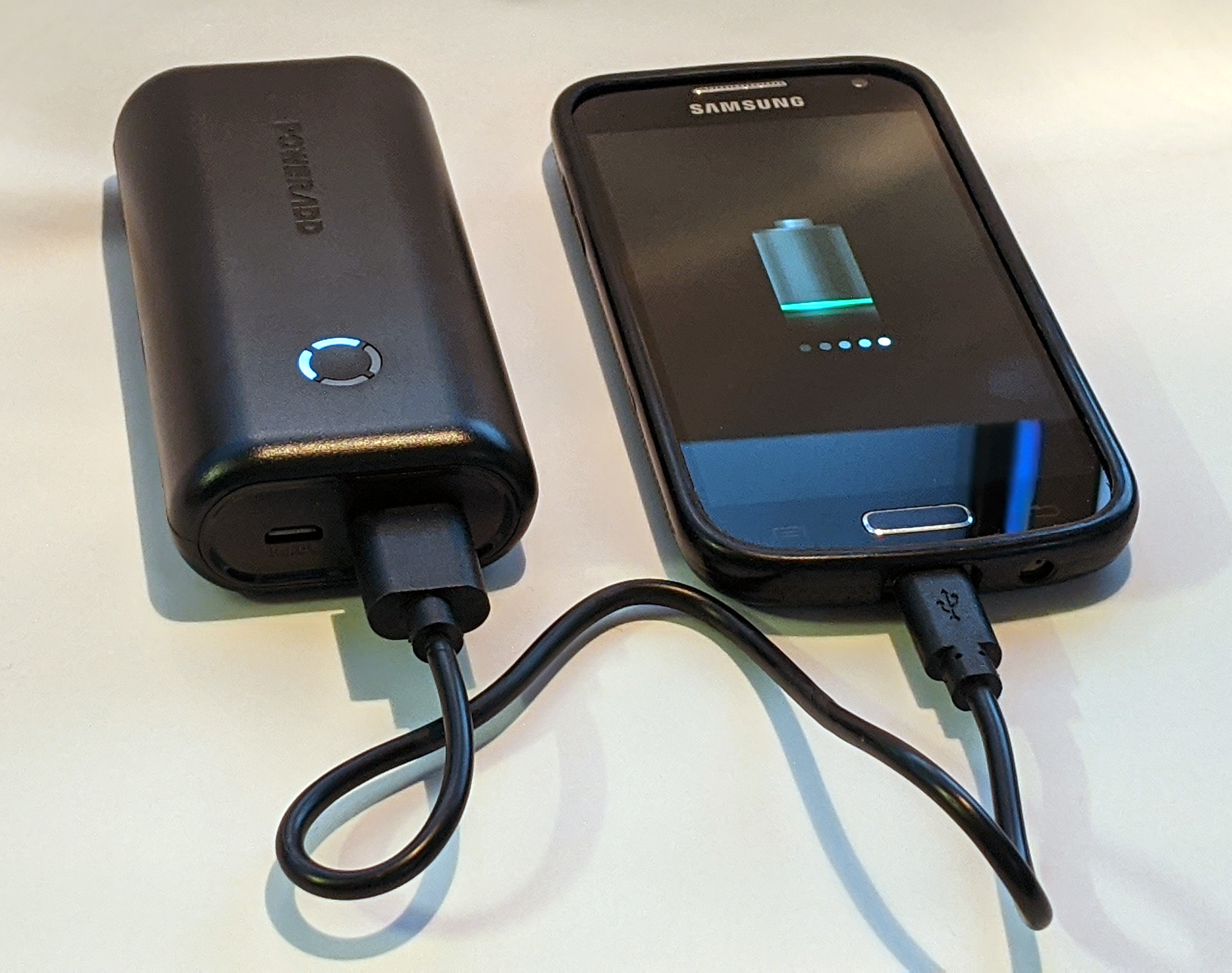 Test de la batterie externe POWERADD EnergyCell 10000